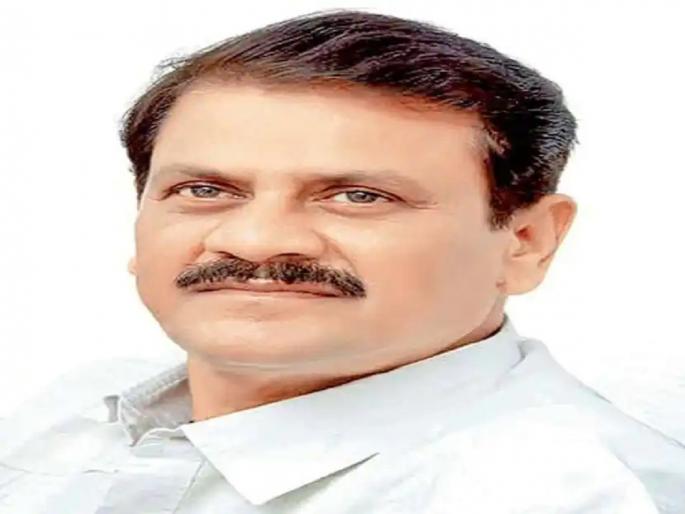 If you can't break hand, break the foot, MLA Prakash Surve's provocative speech | हात नाही तोडता आला, तर तंगडी तोडा, आमदार प्रकाश सुर्वेंचे चिथावणीखोर भाषण If you can't break hand, break the foot, MLA Prakash Surve's provocative speech | हात नाही तोडता आला, तर तंगडी तोडा, आमदार प्रकाश सुर्वेंचे चिथावणीखोर भाषण