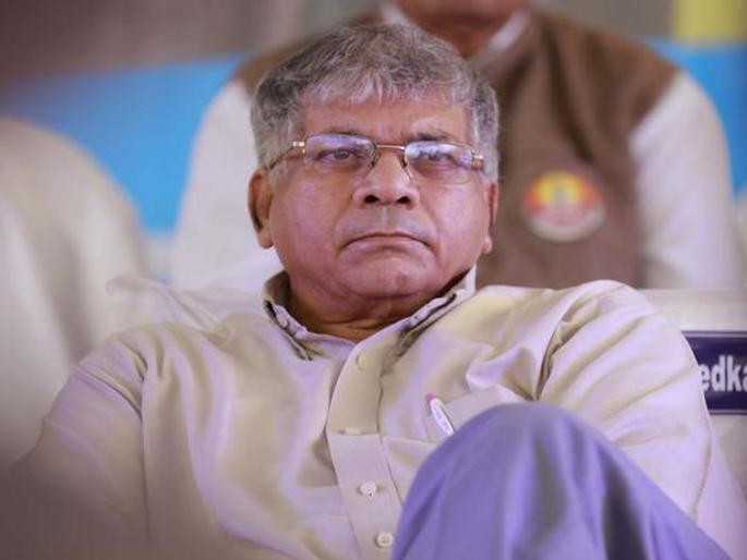 prakash ambedkar slams pm narendra modi and amit shah over nrc caa | काही लोकांचा मताधिकार काढून घेण्यासाठीच एनआरसीचा घाट घातला जातोय; आंबेडकरांचा गंभीर आरोप prakash ambedkar slams pm narendra modi and amit shah over nrc caa | काही लोकांचा मताधिकार काढून घेण्यासाठीच एनआरसीचा घाट घातला जातोय; आंबेडकरांचा गंभीर आरोप