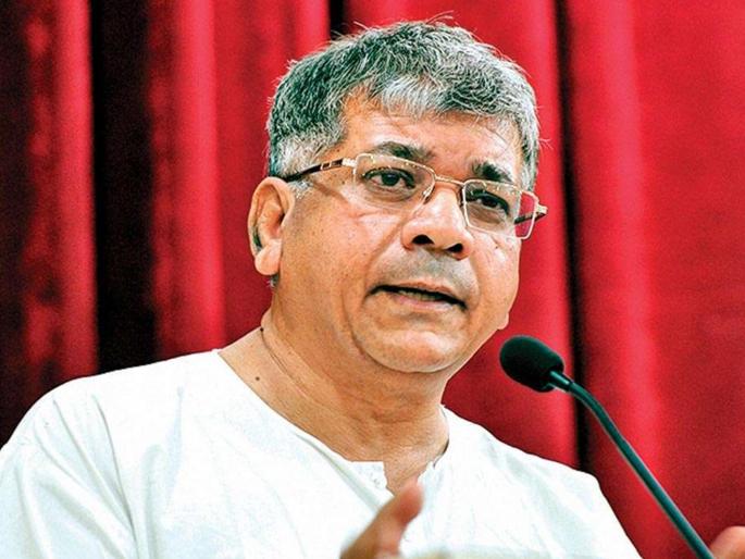 Prakash Ambedkar Statement on the Constitution of India | भारताच्या संविधानाला मी खेकड्याची उपमा देतो: प्रकाश आंबेडकर Prakash Ambedkar Statement on the Constitution of India | भारताच्या संविधानाला मी खेकड्याची उपमा देतो: प्रकाश आंबेडकर