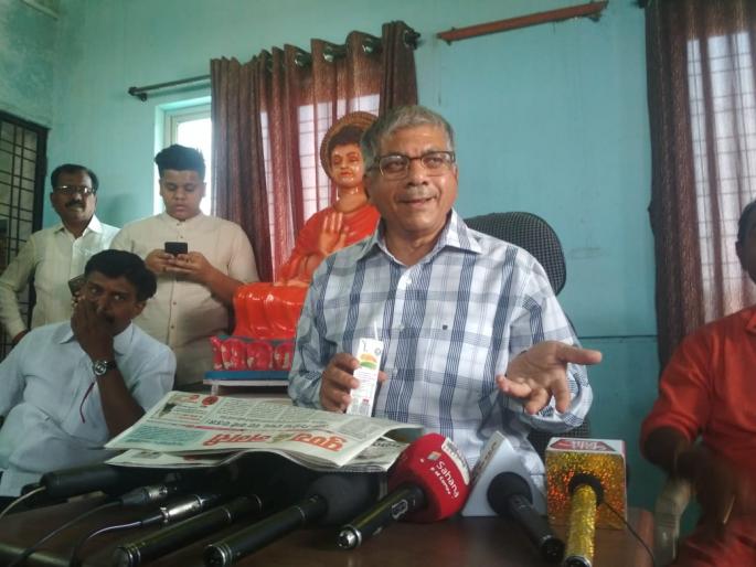 Will the Prime Minister accept the challenge of Sharad Pawar? The question of Prakash Ambedkar | पंतप्रधान मोदी शरद पवारांचे आव्हान स्विकारणार का ? प्रकाश आंबेडकर यांचा सवाल Will the Prime Minister accept the challenge of Sharad Pawar? The question of Prakash Ambedkar | पंतप्रधान मोदी शरद पवारांचे आव्हान स्विकारणार का ? प्रकाश आंबेडकर यांचा सवाल