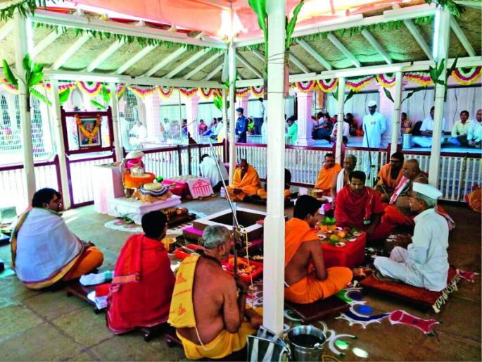 The opening day of 'Shree' in Shegaon | शेगाव येथे ‘श्रीं’च्या प्रकट दिनास प्रारंभ The opening day of 'Shree' in Shegaon | शेगाव येथे ‘श्रीं’च्या प्रकट दिनास प्रारंभ