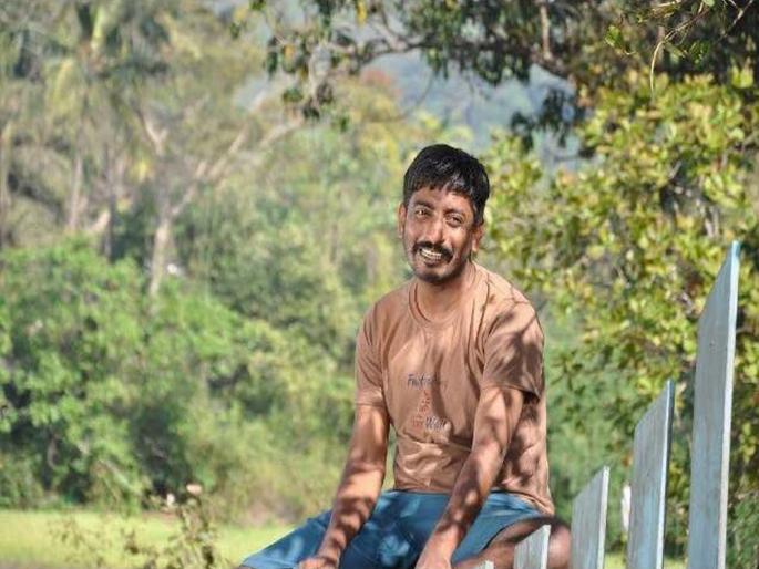 Ratris Khel chale pandu aka pralhad kudtarkar's real life wife picture | रात्रीस खेळ चालेमधील पांडूची खऱ्या आयुष्यातील पत्नी आहे खूप सुंदर... पाहा तिचे फोटो Ratris Khel chale pandu aka pralhad kudtarkar's real life wife picture | रात्रीस खेळ चालेमधील पांडूची खऱ्या आयुष्यातील पत्नी आहे खूप सुंदर... पाहा तिचे फोटो