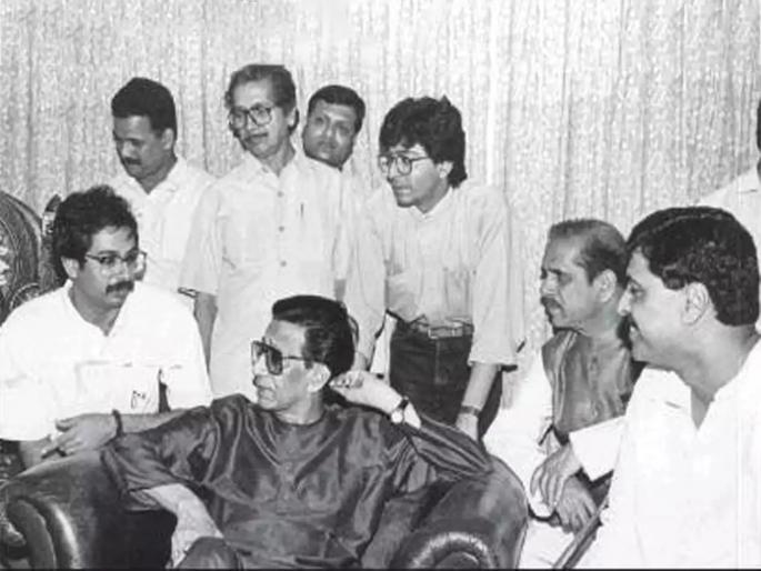 pramod mahajan prediction came true about shiv sena and bjp alliance after balasaheb thackeray | Maharashtra Politics: प्रमोद महाजनांनी शिवसेनेविषयी केलेले ‘ते’ भाकित खरे ठरले! म्हणाले होते, “बाळासाहेबांनंतर...”  pramod mahajan prediction came true about shiv sena and bjp alliance after balasaheb thackeray | Maharashtra Politics: प्रमोद महाजनांनी शिवसेनेविषयी केलेले ‘ते’ भाकित खरे ठरले! म्हणाले होते, “बाळासाहेबांनंतर...”