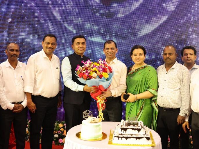 mla chandrakant shetye work commendable cm pramod sawant praised | आमदार चंद्रकांत शेट्ये यांचे कार्य कौतुकास्पद: मुख्यमंत्री mla chandrakant shetye work commendable cm pramod sawant praised | आमदार चंद्रकांत शेट्ये यांचे कार्य कौतुकास्पद: मुख्यमंत्री