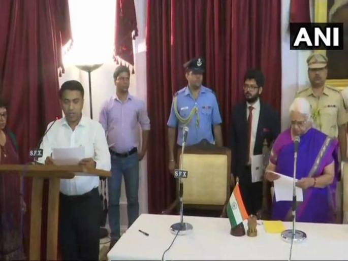 Pramod Sawant took oath as the Chief Minister of Goa | प्रमोद सावंत यांनी घेतली गोव्याच्या मुख्यमंत्रिपदाची शपथ Pramod Sawant took oath as the Chief Minister of Goa | प्रमोद सावंत यांनी घेतली गोव्याच्या मुख्यमंत्रिपदाची शपथ