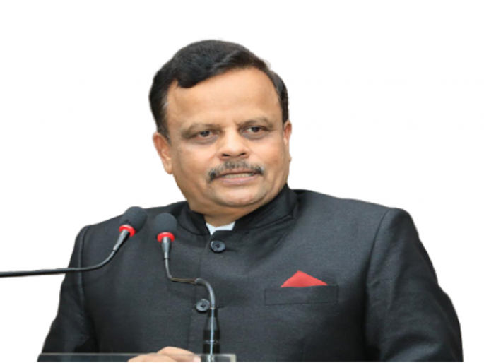 Will bring uniformity in the admission capacity of the Dr. Babasaheb Ambedkar Marathvada University; The emphasis will be on starting business oriented courses | विद्यापीठाच्या प्रवेश क्षमतेत एकरूपता आणणार; व्यवसायाभिमुख अभ्यासक्रम सुरू करण्यावर असेल भर Will bring uniformity in the admission capacity of the Dr. Babasaheb Ambedkar Marathvada University; The emphasis will be on starting business oriented courses | विद्यापीठाच्या प्रवेश क्षमतेत एकरूपता आणणार; व्यवसायाभिमुख अभ्यासक्रम सुरू करण्यावर असेल भर