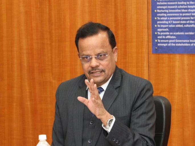 'Tough administrators and strict disciplinarians'; A review on the occasion of the retirement of Vice-Chancellor Pramod Yewale | 'खमके प्रशासक अन् कडक शिस्तीचे भोक्ते'; कुलगुरूंचे अधिकार दाखवून देणारे प्रमोद येवले 'Tough administrators and strict disciplinarians'; A review on the occasion of the retirement of Vice-Chancellor Pramod Yewale | 'खमके प्रशासक अन् कडक शिस्तीचे भोक्ते'; कुलगुरूंचे अधिकार दाखवून देणारे प्रमोद येवले