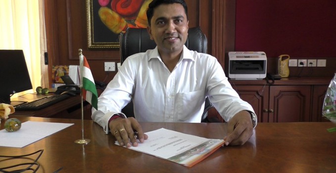Goa's leadership talks continues; Two parties wants Deputy Chief Minister | गोव्याच्या नेतृत्वाचा तिढा कायम; दोन घटकपक्ष उपमुख्यमंत्रीपदासाठी अडून Goa's leadership talks continues; Two parties wants Deputy Chief Minister | गोव्याच्या नेतृत्वाचा तिढा कायम; दोन घटकपक्ष उपमुख्यमंत्रीपदासाठी अडून