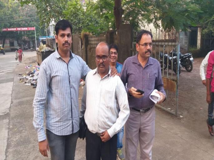 Senior clerk arrested while taking bribe by ACB | प्रांत अधिकारी कार्यालयातील लिपिकाला लाच घेताना अटक