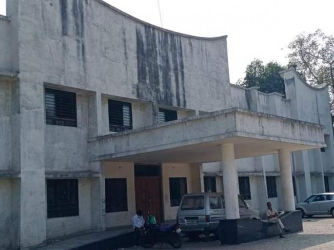 Allotment of Sanad of land to Citizens by Provincial Office in ulhasnagar | प्रांत कार्यालयाकडून नागरिकांना सनदचे वाटप Allotment of Sanad of land to Citizens by Provincial Office in ulhasnagar | प्रांत कार्यालयाकडून नागरिकांना सनदचे वाटप