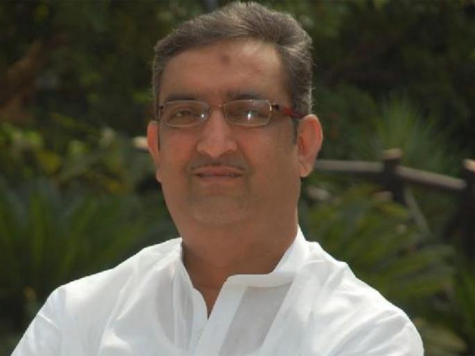 Suspension of attendants: First of all Abhay, now the demand for bigger | परिचारकांचे निलंबन : आधी अभय, आता बडतर्फीची मागणी  Suspension of attendants: First of all Abhay, now the demand for bigger | परिचारकांचे निलंबन : आधी अभय, आता बडतर्फीची मागणी