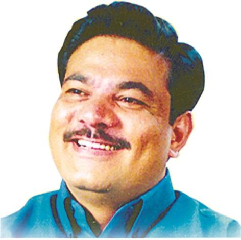 Fragment of struggle between city and division of divisions, between Dhaka and Dhaka | नगर जिल्हा विभाजनावरुन विखे, ढाकणे यांच्यात संघर्षाची ठिणगी Fragment of struggle between city and division of divisions, between Dhaka and Dhaka | नगर जिल्हा विभाजनावरुन विखे, ढाकणे यांच्यात संघर्षाची ठिणगी