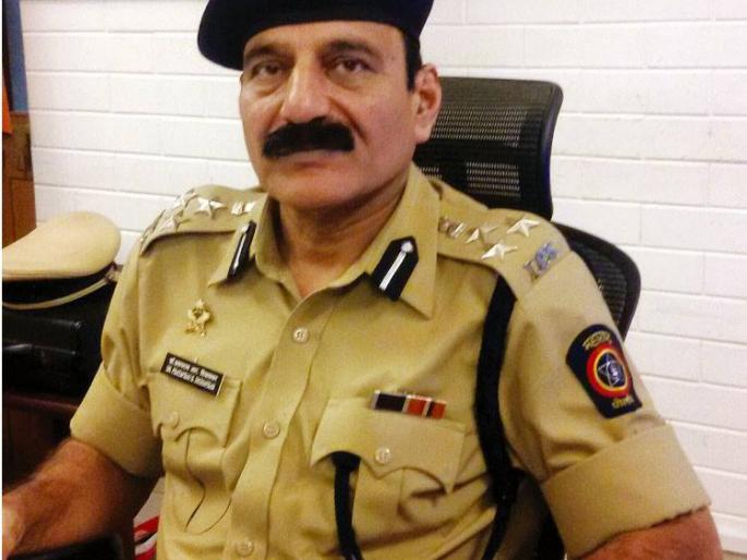 Pratap Dighavkar won the hearts of farmers in a short span of time | प्रताप दिघावकरांनी अल्पावधीतच जिंकली शेतकऱ्यांची मने Pratap Dighavkar won the hearts of farmers in a short span of time | प्रताप दिघावकरांनी अल्पावधीतच जिंकली शेतकऱ्यांची मने