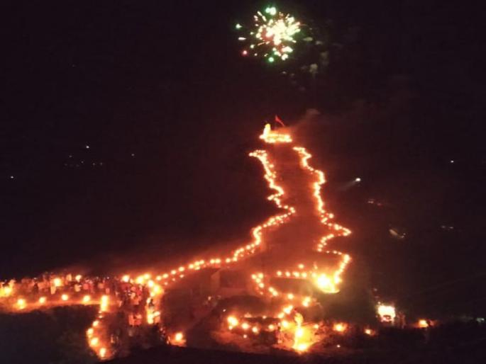 mashal mahotsav on pratapgad | 358 मशालीच्या प्रकाशात उजळून निघाला प्रतापगड mashal mahotsav on pratapgad | 358 मशालीच्या प्रकाशात उजळून निघाला प्रतापगड