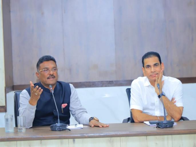 government should be positive regarding the issues of transport and should not go on strike an appeal of pratap sarnaik | “वाहतूकदारांच्या प्रश्नांबाबत शासन सकारात्मक, उपोषण-संप करू नये”; प्रताप सरनाईकांचे आवाहन government should be positive regarding the issues of transport and should not go on strike an appeal of pratap sarnaik | “वाहतूकदारांच्या प्रश्नांबाबत शासन सकारात्मक, उपोषण-संप करू नये”; प्रताप सरनाईकांचे आवाहन