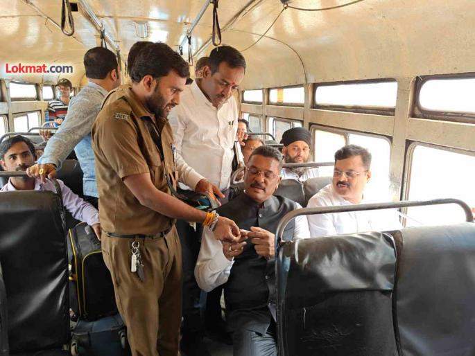 Transport Minister Pratap Sarnaik made a surprise visit to ST depot inspected Panvel Khopoli | परिवहन मंत्री प्रताप सरनाईक यांनी अचानक दिली एसटी डेपोला भेट; पनवेल, खोपोली येथे पाहणी