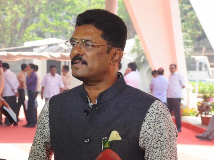 Maharashtra Vidhan Sabha 2019 : Candidate tension increased by drop percentage of votes cast in Ovala-Majiwada | महाराष्ट्र निवडणूक २०१९ : ओवळा-माजिवड्यात घसरलेल्या मतदानाच्या टक्केवारीने वाढवले उमेदवारांचे टेन्शन Maharashtra Vidhan Sabha 2019 : Candidate tension increased by drop percentage of votes cast in Ovala-Majiwada | महाराष्ट्र निवडणूक २०१९ : ओवळा-माजिवड्यात घसरलेल्या मतदानाच्या टक्केवारीने वाढवले उमेदवारांचे टेन्शन