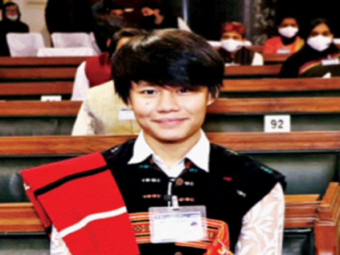 Election of Tertiary Student to President, Student Election in 'Tis | तृतीयपंथी विद्यार्थ्याची निवड अध्यक्षपदी, ‘टिस’मधील विद्यार्थी निवडणूक Election of Tertiary Student to President, Student Election in 'Tis | तृतीयपंथी विद्यार्थ्याची निवड अध्यक्षपदी, ‘टिस’मधील विद्यार्थी निवडणूक