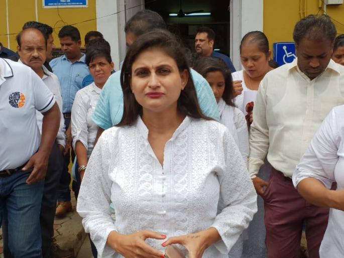 pratima coutinho left aam aadmi party goa and also resigned from the primary membership along with the post of vice president | प्रतिमाचे धक्कातंत्र; ‘आप’ला रामराम; उपाध्यक्षपदासह प्राथमिक सदस्यत्वाचाही दिला राजीनामा pratima coutinho left aam aadmi party goa and also resigned from the primary membership along with the post of vice president | प्रतिमाचे धक्कातंत्र; ‘आप’ला रामराम; उपाध्यक्षपदासह प्राथमिक सदस्यत्वाचाही दिला राजीनामा