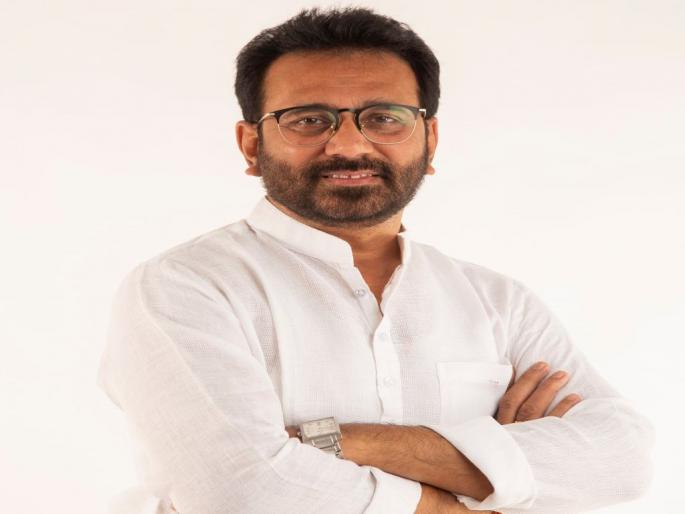 Congress leader Praveen Deshmukh injured in car accident | काँग्रेस नेते प्रवीण देशमुख कार अपघातात जखमी Congress leader Praveen Deshmukh injured in car accident | काँग्रेस नेते प्रवीण देशमुख कार अपघातात जखमी