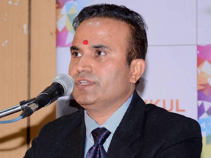 Praveen Darade convinces Municipal Bungalow dispute? | महापालिका बंगल्याचा वाद प्रवीण दराडे यांना भोवला?; अतिरिक्त आयुक्त पदावरून बदली Praveen Darade convinces Municipal Bungalow dispute? | महापालिका बंगल्याचा वाद प्रवीण दराडे यांना भोवला?; अतिरिक्त आयुक्त पदावरून बदली