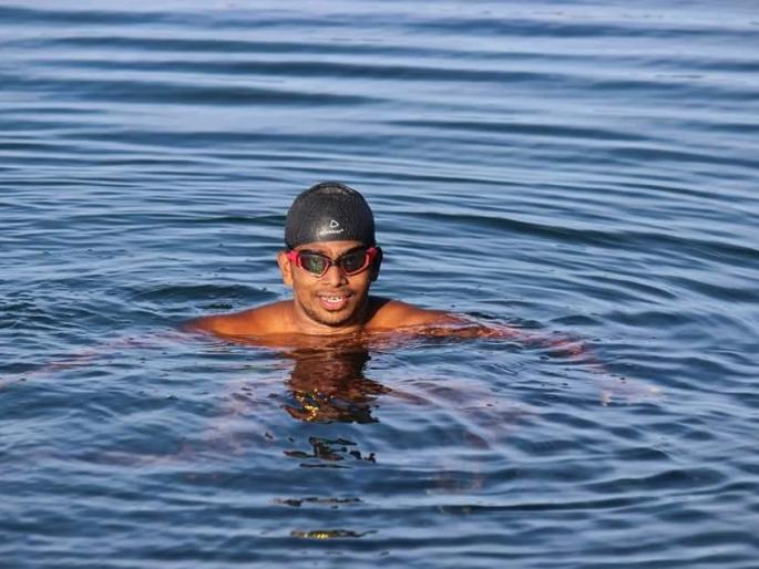 Prabhat Koli became The first Asian swimmer to swim in the mainland to Anacapa | मेनलॅन्ड ते अँनाकापा पोहणारा प्रभात ठरला पहिला आशियाई जलतरणपटू Prabhat Koli became The first Asian swimmer to swim in the mainland to Anacapa | मेनलॅन्ड ते अँनाकापा पोहणारा प्रभात ठरला पहिला आशियाई जलतरणपटू