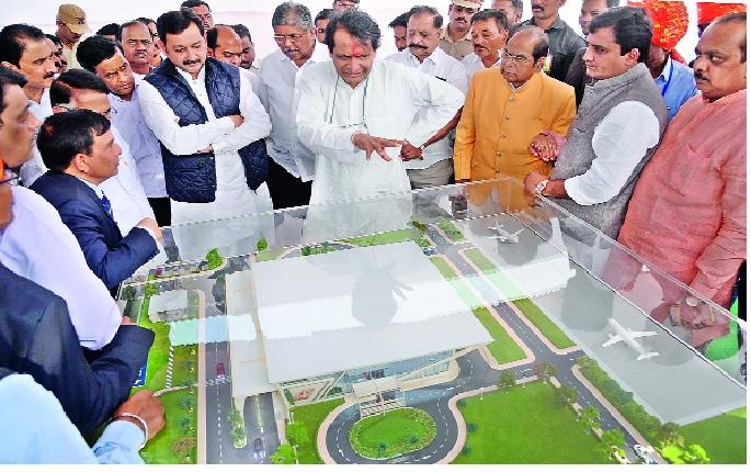  Cargo Hub with Night Landing in Kolhapur: Suresh Prabhu | कोल्हापूरला नाईट लँडिंगसह कार्गो हब : सुरेश प्रभू