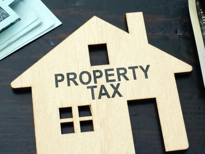 When will our property tax be waived off? asking from state wide | Property Tax: आमचा मालमत्ता कर केव्हा रद्द करणार? राज्यभरातून नागरिकांचा सवाल When will our property tax be waived off? asking from state wide | Property Tax: आमचा मालमत्ता कर केव्हा रद्द करणार? राज्यभरातून नागरिकांचा सवाल