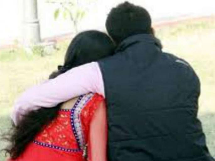 ... then we will give the photos of the lovers in the police station | ...तर मग प्रेमीयुगुलांचे फोटोच पोलीस स्टेशनमध्ये देणार; नालासोपाऱ्यात लागले जाहीर फलक