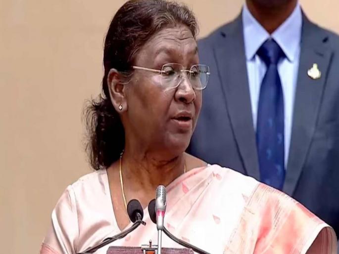 Congress Ramesh Chennithala criticized President Draupadi Murmu for his statement on the Kolkata issue | "राष्ट्रपती द्रौपदी मुर्मूंनी महाराष्ट्रातील महिला अत्याचारही बोलावं"; काँग्रेसने सुनावलं Congress Ramesh Chennithala criticized President Draupadi Murmu for his statement on the Kolkata issue | "राष्ट्रपती द्रौपदी मुर्मूंनी महाराष्ट्रातील महिला अत्याचारही बोलावं"; काँग्रेसने सुनावलं