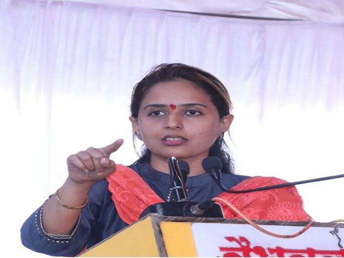 Ministers of State present their views every morning; But instead of speaking on public issues, they criticize only one | राज्यातील मंत्री रोज सकाळी विचार मांडतात; मात्र जनतेच्या प्रश्नांवर बोलण्याऐवजी एकावरच टीका करतात Ministers of State present their views every morning; But instead of speaking on public issues, they criticize only one | राज्यातील मंत्री रोज सकाळी विचार मांडतात; मात्र जनतेच्या प्रश्नांवर बोलण्याऐवजी एकावरच टीका करतात