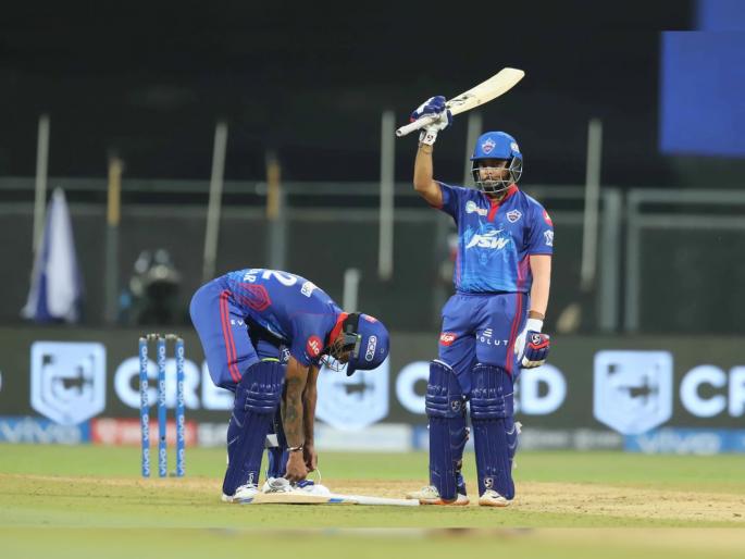 IPL 2021 CSK vs DC Live T20 Score : Prithvi Shaw goes for magnificent 72 in just 38 balls with 9 fours & 3 sixes  | IPL 2021 : CSK vs DC T20 Live : पृथ्वी शॉचा सॉलिड शो; ७२ धावांच्या खेळीत अवघ्या ११ चेंडूंत ५४ धावांचा पाऊस 