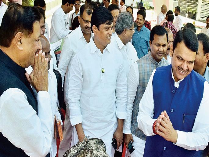 no inquiry of land purchasing for samruddhi mahamarg kkg | समृद्धी महामार्ग जमीन खरेदीची चौकशीच नाही; पृथ्वीराज चव्हाण संतप्त