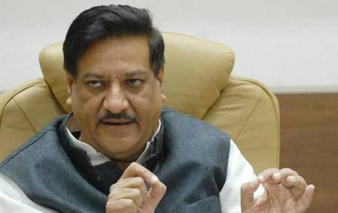 Murder of democracy by Central Government through spying: Prithviraj Chavan | हेरगिरीदवारे केंद्र सरकारकडून लोकशाहीचा खून : पृथ्वीराज चव्हाण Murder of democracy by Central Government through spying: Prithviraj Chavan | हेरगिरीदवारे केंद्र सरकारकडून लोकशाहीचा खून : पृथ्वीराज चव्हाण