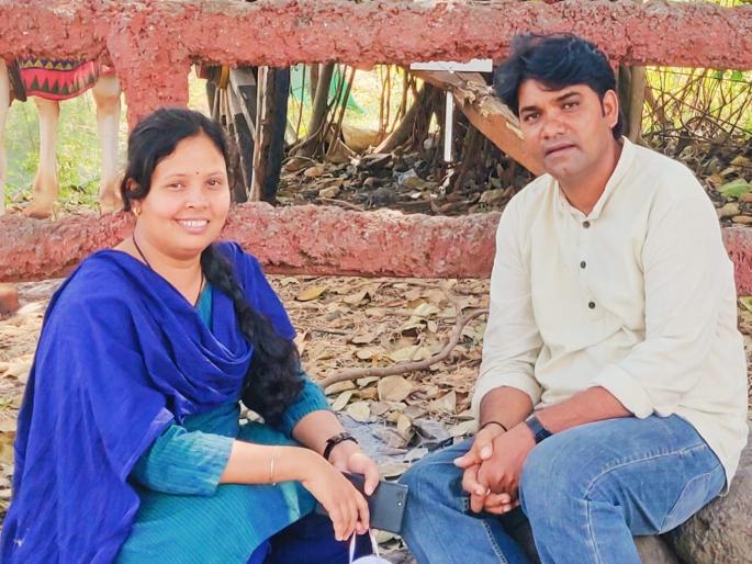 'My-Bap' of three marriages and 127 children; 'Success Love Story' of Preeti and Santosh Garje from Beed | तीन वेळा विवाह अन् १२७ मुलांचे ‘माय-बाप’; बीडच्या प्रीती व संतोष गर्जे यांची 'लव्ह स्टोरी' 'My-Bap' of three marriages and 127 children; 'Success Love Story' of Preeti and Santosh Garje from Beed | तीन वेळा विवाह अन् १२७ मुलांचे ‘माय-बाप’; बीडच्या प्रीती व संतोष गर्जे यांची 'लव्ह स्टोरी'