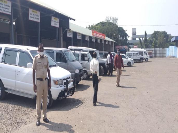 stop robbing passengers as much money as private vehicles charge citizens said to ajit pawar | अजितदादा लक्ष घालून प्रवाशांची लूट थांबवा: खासगी वाहने आकारतात वाटेल तेवढे पैसे stop robbing passengers as much money as private vehicles charge citizens said to ajit pawar | अजितदादा लक्ष घालून प्रवाशांची लूट थांबवा: खासगी वाहने आकारतात वाटेल तेवढे पैसे
