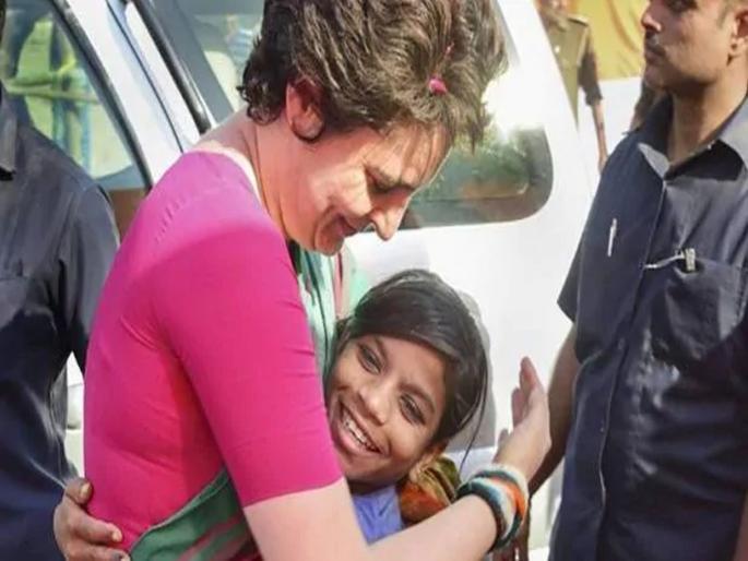 Priyanka Gandhi's help child sick with tumor was sent to Delhi by a private airline for the treatment | ट्यूमरग्रस्त मुलीच्या उपचारासाठी प्रियंका गांधींची मदत, खाजगी विमानाने दिल्लीला पाठवलं Priyanka Gandhi's help child sick with tumor was sent to Delhi by a private airline for the treatment | ट्यूमरग्रस्त मुलीच्या उपचारासाठी प्रियंका गांधींची मदत, खाजगी विमानाने दिल्लीला पाठवलं