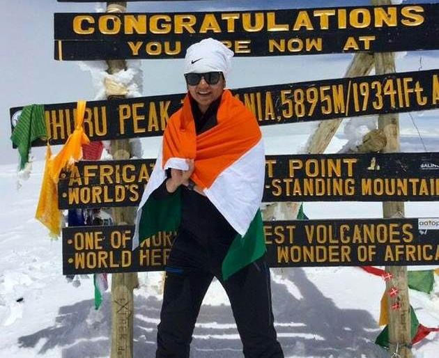 Amravati's daughter launches Mount Kilimanjaro, national flag | अमरावतीच्या कन्येने माऊंट किलिमंजारोवर रोवला राष्ट्रध्वज