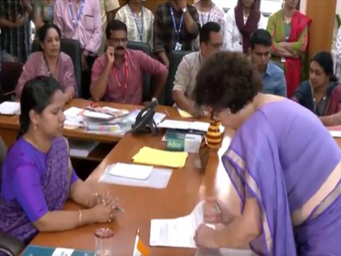 Wayanad Bypoll: Priyanka Gandhi filed nomination form from Wayanad, strong show of strength from Congress | प्रियंका गांधी यांनी वायनाड येथून भरला उमेदवारी अर्ज, काँग्रेसकडून जोरदार शक्तिप्रदर्शन