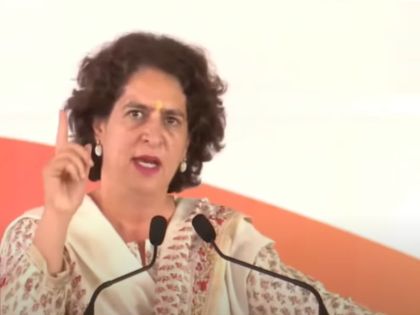Judges have no right to decide 'true Indian'; Priyanka Gandhi said, Rahul Gandhi did not speak against the army | ‘खरा भारतीय’ ठरविण्याचे अधिकार न्यायमूर्तींना नाहीत; प्रियांका गांधी म्हणाल्या, राहुल गांधी सैन्याविरोधात बोलले नाहीत