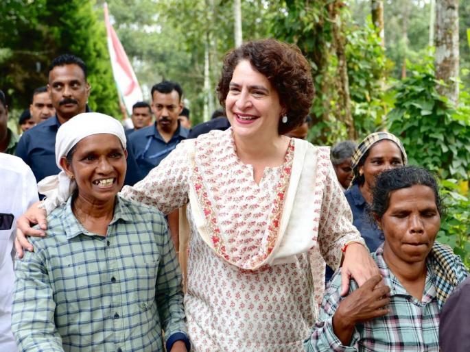 Congress Priyanka Gandhi called herself warrior i will not disappoint you told people of wayanad | Priyanka Gandhi : "मी मागे हटणार नाही, तुमच्यासाठी लढेन"; प्रियंका गांधींनी स्वतःला म्हटलं 'योद्धा', भाजपावर टीकास्त्र Congress Priyanka Gandhi called herself warrior i will not disappoint you told people of wayanad | Priyanka Gandhi : "मी मागे हटणार नाही, तुमच्यासाठी लढेन"; प्रियंका गांधींनी स्वतःला म्हटलं 'योद्धा', भाजपावर टीकास्त्र