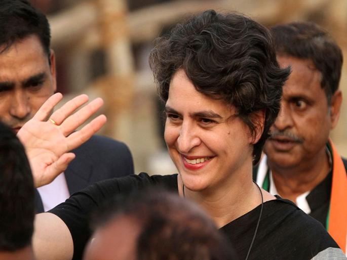 Priyanka Gandhis entry will be beneficial for congress in uttar pradesh predicts opinion poll | प्रियंका गांधींच्या एन्ट्रीचा उत्तर प्रदेशात काँग्रेसला फायदा; पण... Priyanka Gandhis entry will be beneficial for congress in uttar pradesh predicts opinion poll | प्रियंका गांधींच्या एन्ट्रीचा उत्तर प्रदेशात काँग्रेसला फायदा; पण...