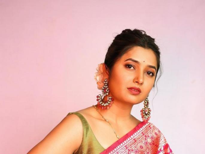 Prajakta Mali gave good news...!, said - 'Just wait for two days...'; Video discussion | प्राजक्ता माळीनं दिली खुशखबर...!, म्हणाली - 'फक्त दोन दिवस वाट पाहा...'; व्हिडीओ चर्चेत Prajakta Mali gave good news...!, said - 'Just wait for two days...'; Video discussion | प्राजक्ता माळीनं दिली खुशखबर...!, म्हणाली - 'फक्त दोन दिवस वाट पाहा...'; व्हिडीओ चर्चेत