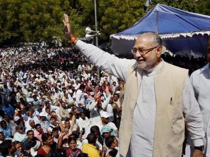 ... Brother Prahlad Modi campaign against bjp, the party in campaign against Modi | ... तर मोदींविरुद्ध प्रचार अभियानात मोदींचे लहान बंधू, 'या' पक्षाला दिला पाठिंबा