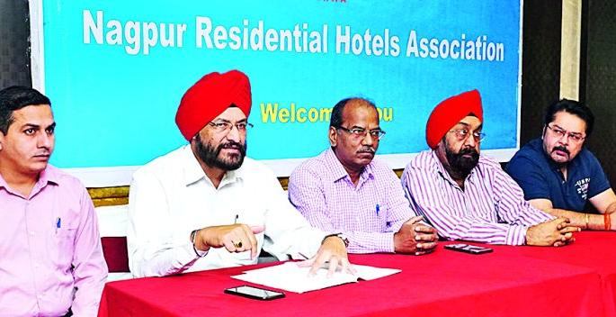 Oppose the online travel agency | आॅनलाईन ट्रॅव्हल्स एजन्सींचा विरोध करणार 