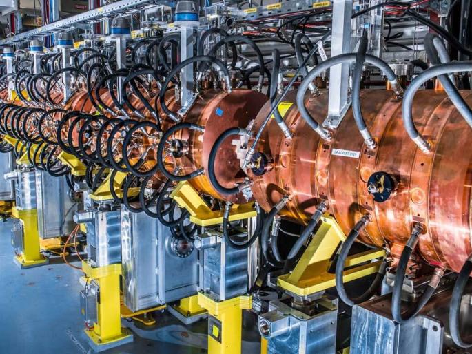 India's first proton beam manufacturing project completed | भारतातील पहिलाच प्रोटोन बीम उत्पादन प्रकल्प पूर्ण India's first proton beam manufacturing project completed | भारतातील पहिलाच प्रोटोन बीम उत्पादन प्रकल्प पूर्ण