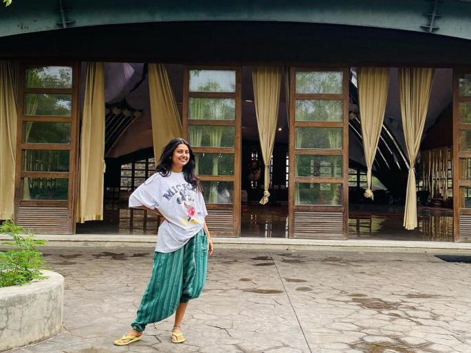 'No matter how many houses and doors are built in life...', Prajakta Mali's post is in discussion | 'आयुष्यात कितीही घरं-दारं झाली, तरी...', प्राजक्ता माळीची 'ती' पोस्ट चर्चेत 'No matter how many houses and doors are built in life...', Prajakta Mali's post is in discussion | 'आयुष्यात कितीही घरं-दारं झाली, तरी...', प्राजक्ता माळीची 'ती' पोस्ट चर्चेत