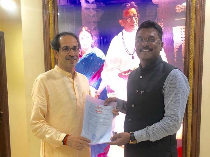 uddhav thackeray trust on pratap sarnaik and bhoir in thane, angry to revolt of shiv sainik? | सरनाईक अन् भोईरांवर वरिष्ठांचा विश्वास, बंडखोरी करणार नाराज? uddhav thackeray trust on pratap sarnaik and bhoir in thane, angry to revolt of shiv sainik? | सरनाईक अन् भोईरांवर वरिष्ठांचा विश्वास, बंडखोरी करणार नाराज?