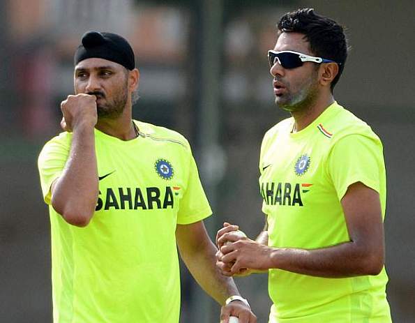 Harbhajan said to Ashwin, I do not envy you | हरभजन अश्विनला म्हणाला, मी तुझा हेवा करीत नाही