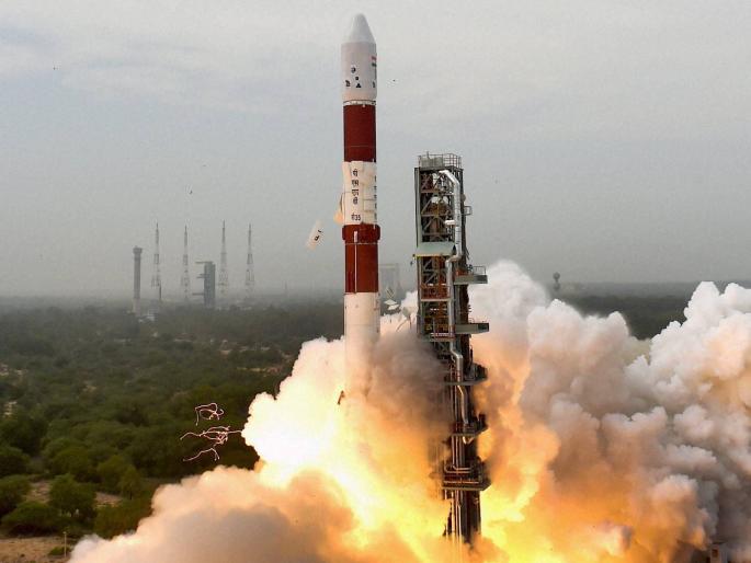 A ton of extra weight has resulted in the launch of Istro's satellite | फक्त एक टन अतिरिक्त वजनामुळे फसलं इस्त्रोच्या उपग्रहाचं प्रक्षेपण A ton of extra weight has resulted in the launch of Istro's satellite | फक्त एक टन अतिरिक्त वजनामुळे फसलं इस्त्रोच्या उपग्रहाचं प्रक्षेपण
